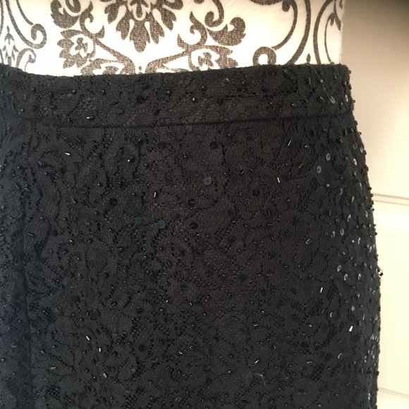 Michael Kors beaded lace black skirt size 4 - Picture 2 of 8